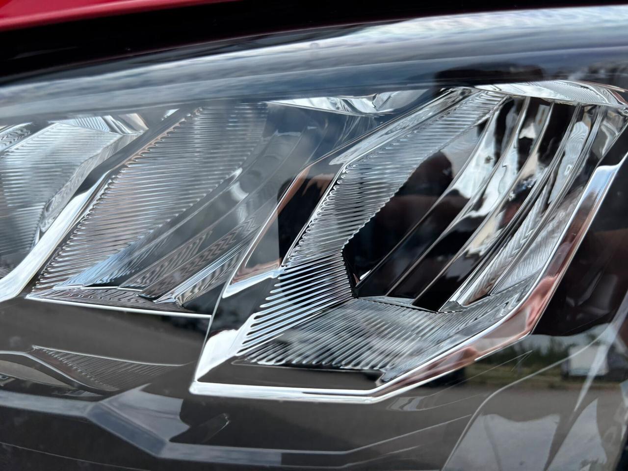 Peugeot 208 ALLURE PACK motore elettrico 136 cv SPOTICAR
