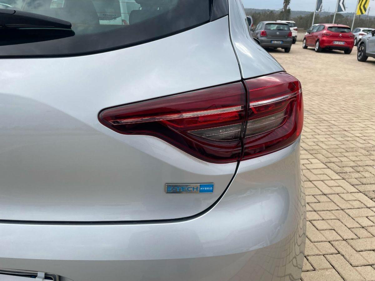 Renault Clio Full Hybrid E-Tech 140 CV 5 porte Intens