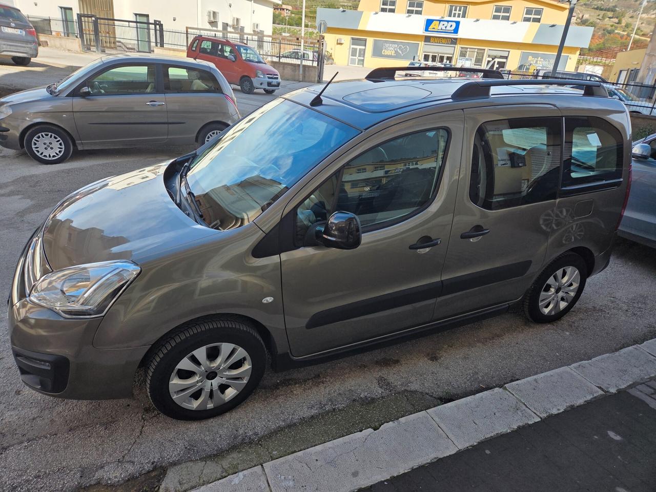 CITROEN BERLINGO 1.6 HDI 100 CV 5 POSTI NAVIGAT KMCERT
