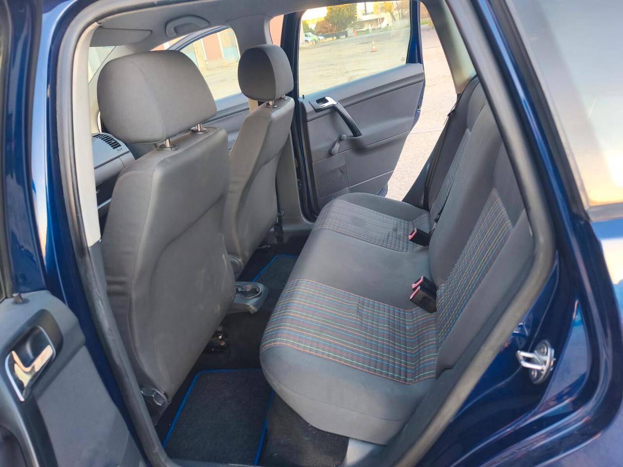 Volkswagen Polo 2007---1.1 Benzina Neopatentati