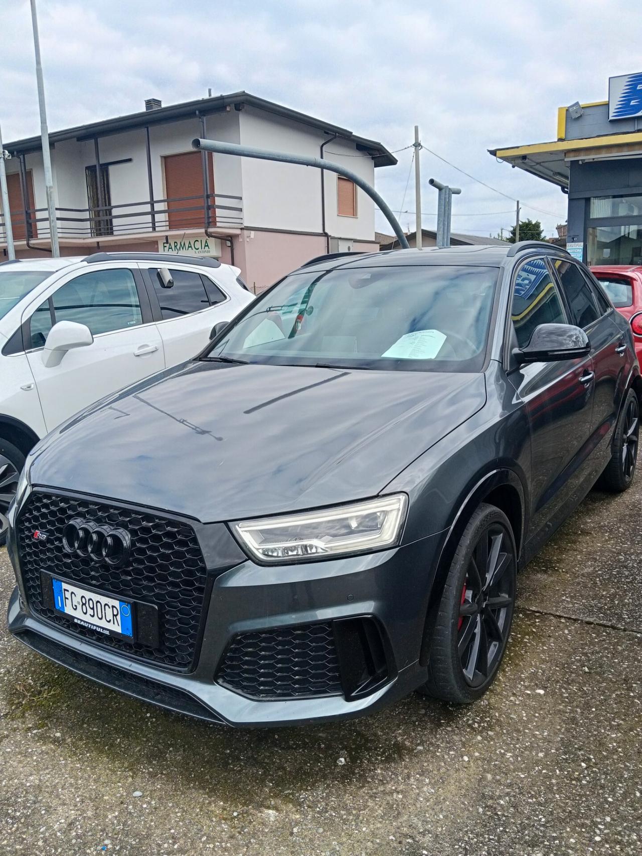 Audi RS Q3 Performance