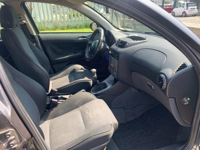 ALFA ROMEO 147 1.9 JTD (120) 5 porte Distinctive