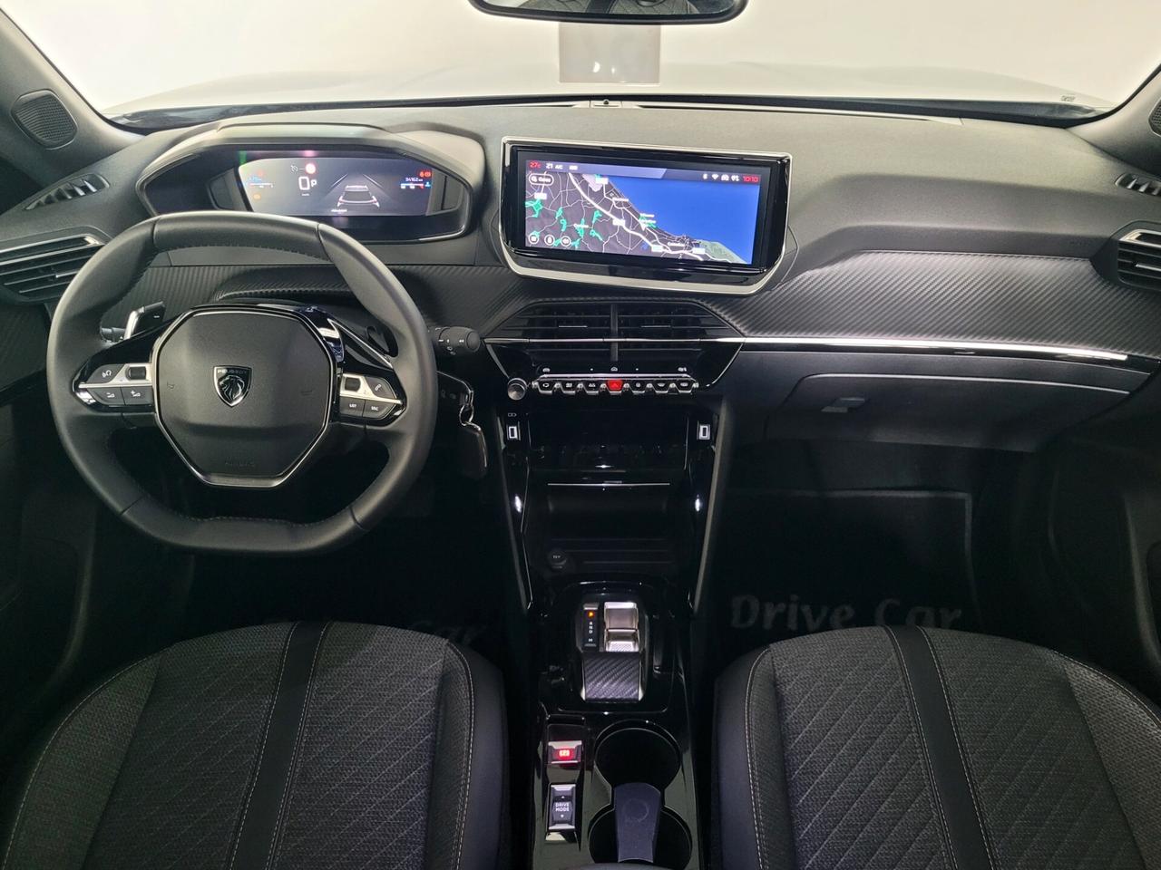 Peugeot 2008 1.2 ALLURE AUT. CRUISE LED CARPLAY PELLE NAVI