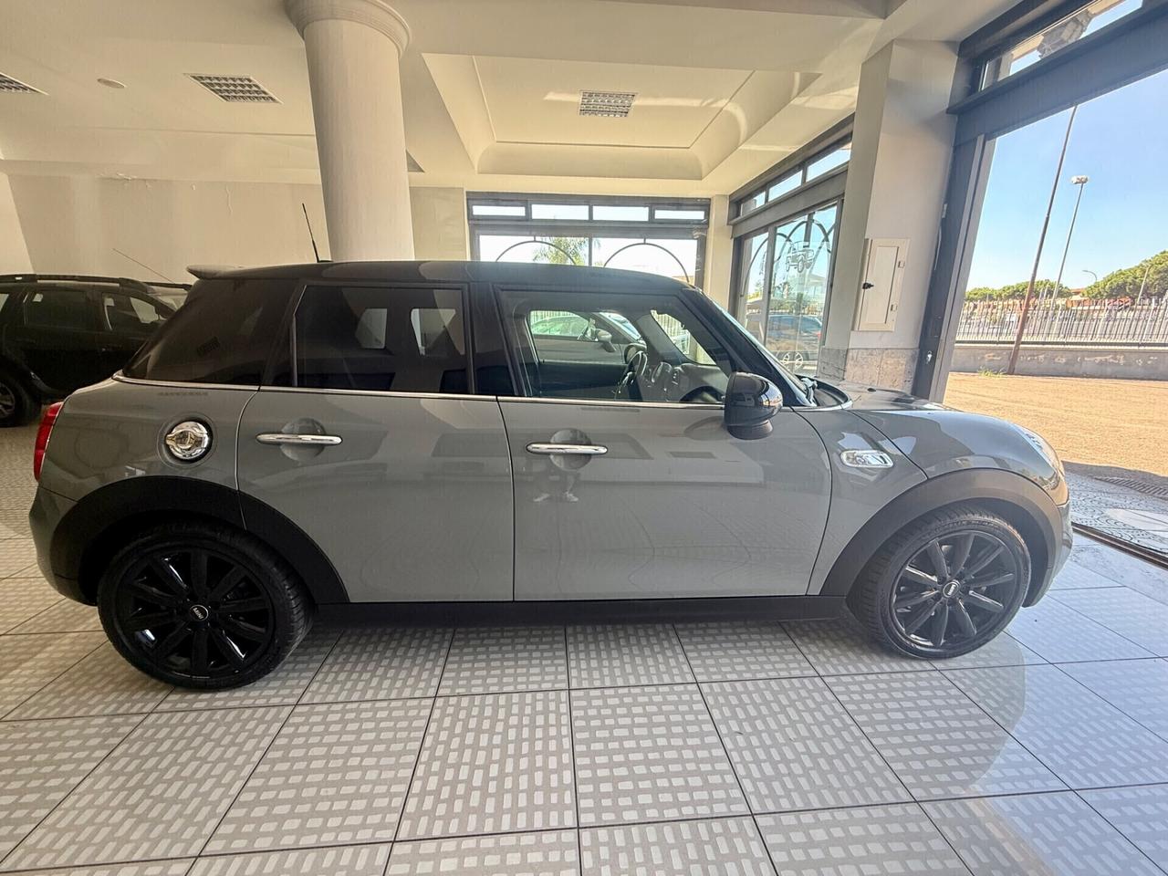 Mini 2.0 Cooper SD aut. Hype 5 porte