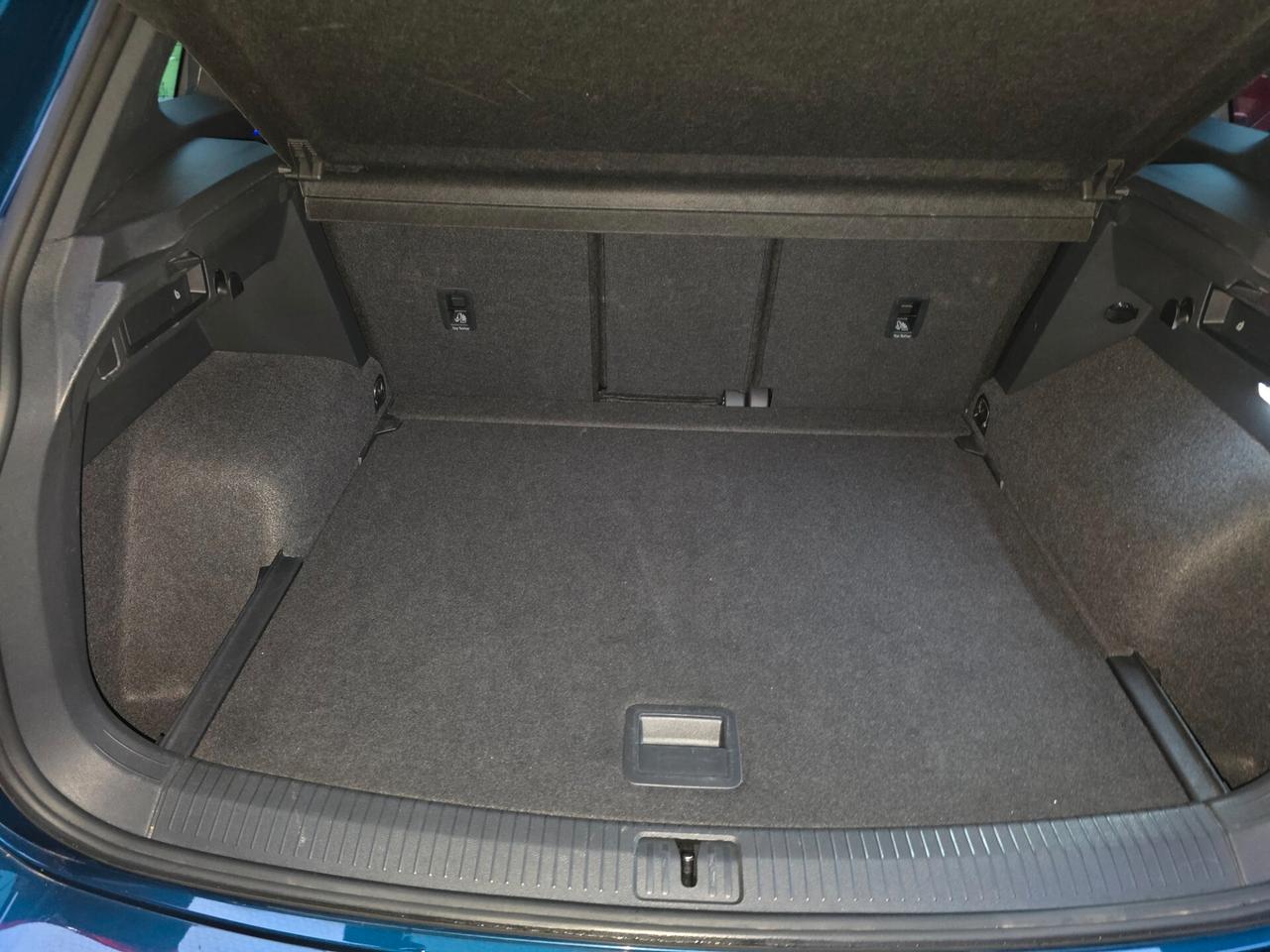 VW Tiguan 2.0 TDI 150 CV DSG R-Line -2022