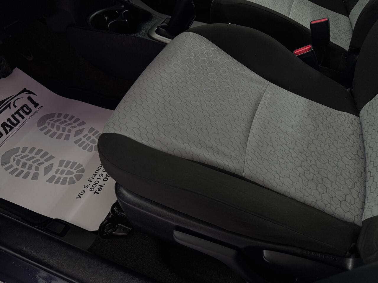 Toyota Yaris 1.0 Lounge Full Opt