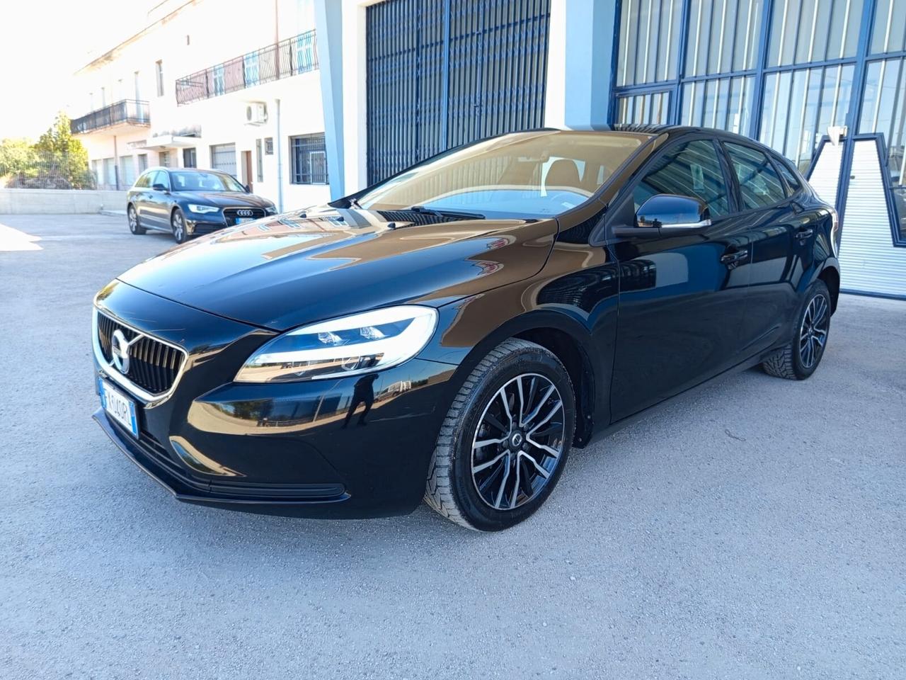 Volvo V40 D2 Business Plus