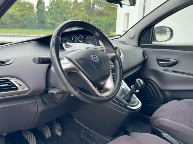 Lancia Ypsilon Metano Ecochic Gold - UNICOPROPRIETAIO 5porte