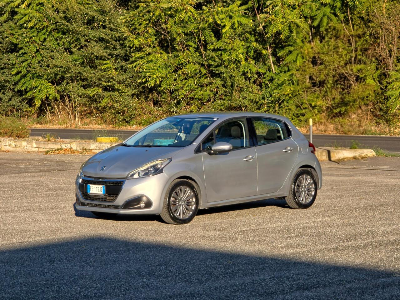 Peugeot 208 BlueHDi 75 5 porte Allure E6B Manuale NEO 2016