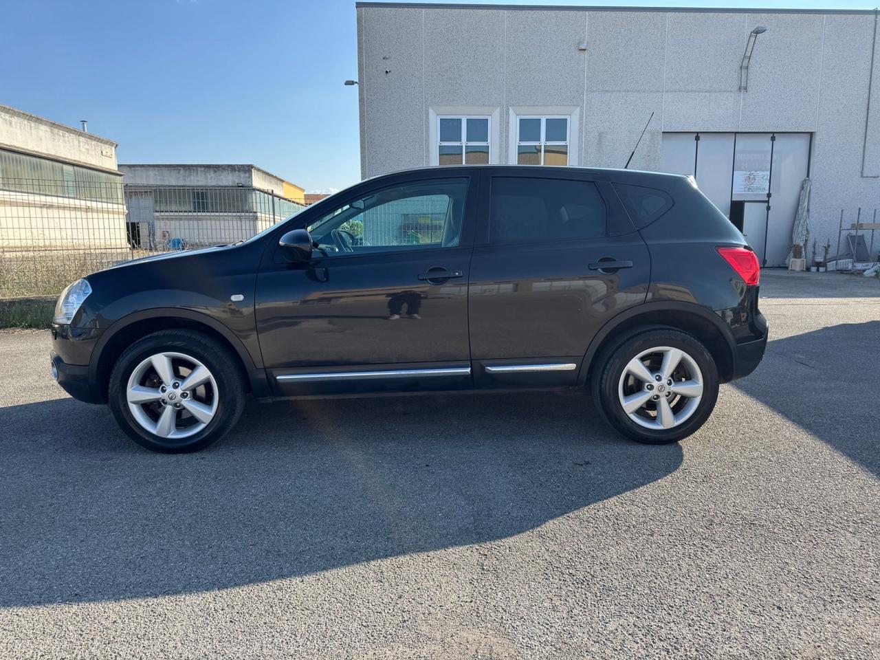 Nissan Qashqai 2.0 dCi DPF Tekna