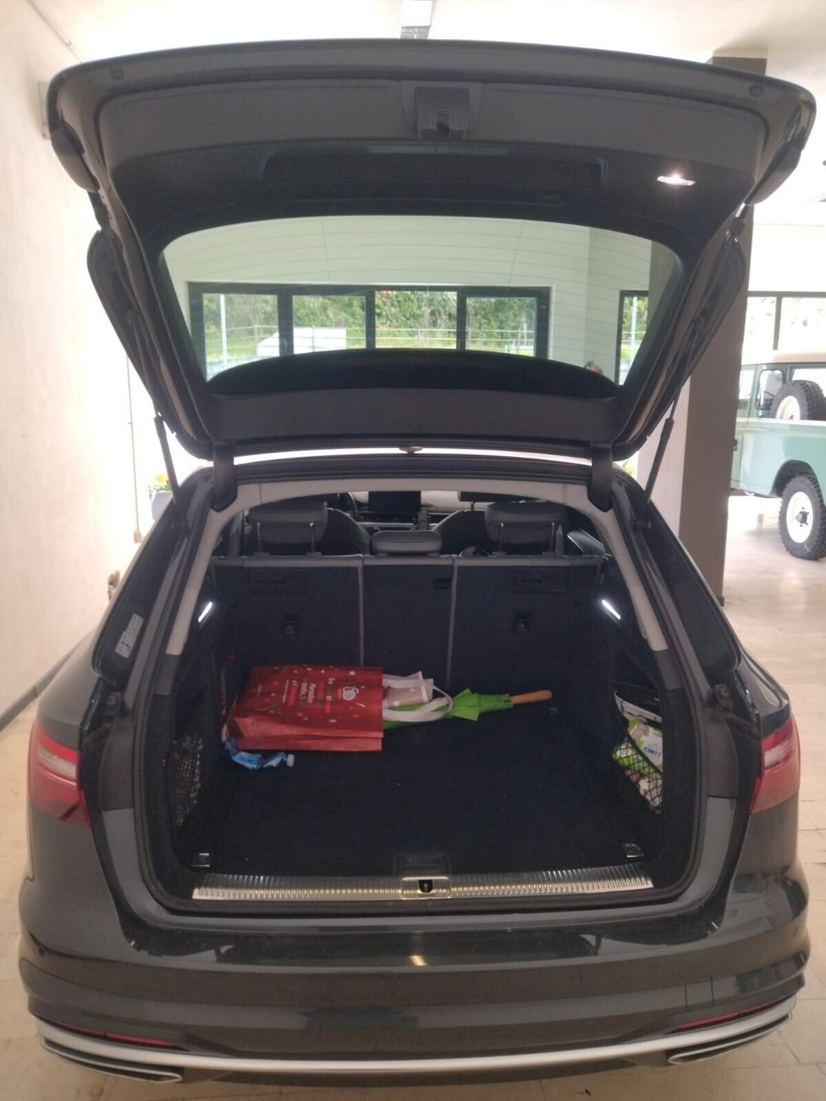 Audi A4 Avant 40 TDI S tronic LED+TETTO-18"-GANCIO