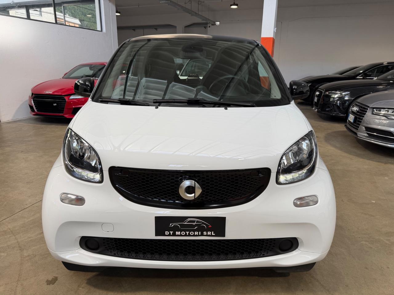 Smart ForTwo TAGLIANDI MERCEDES-PARI AL NUOVO-SCHERMO