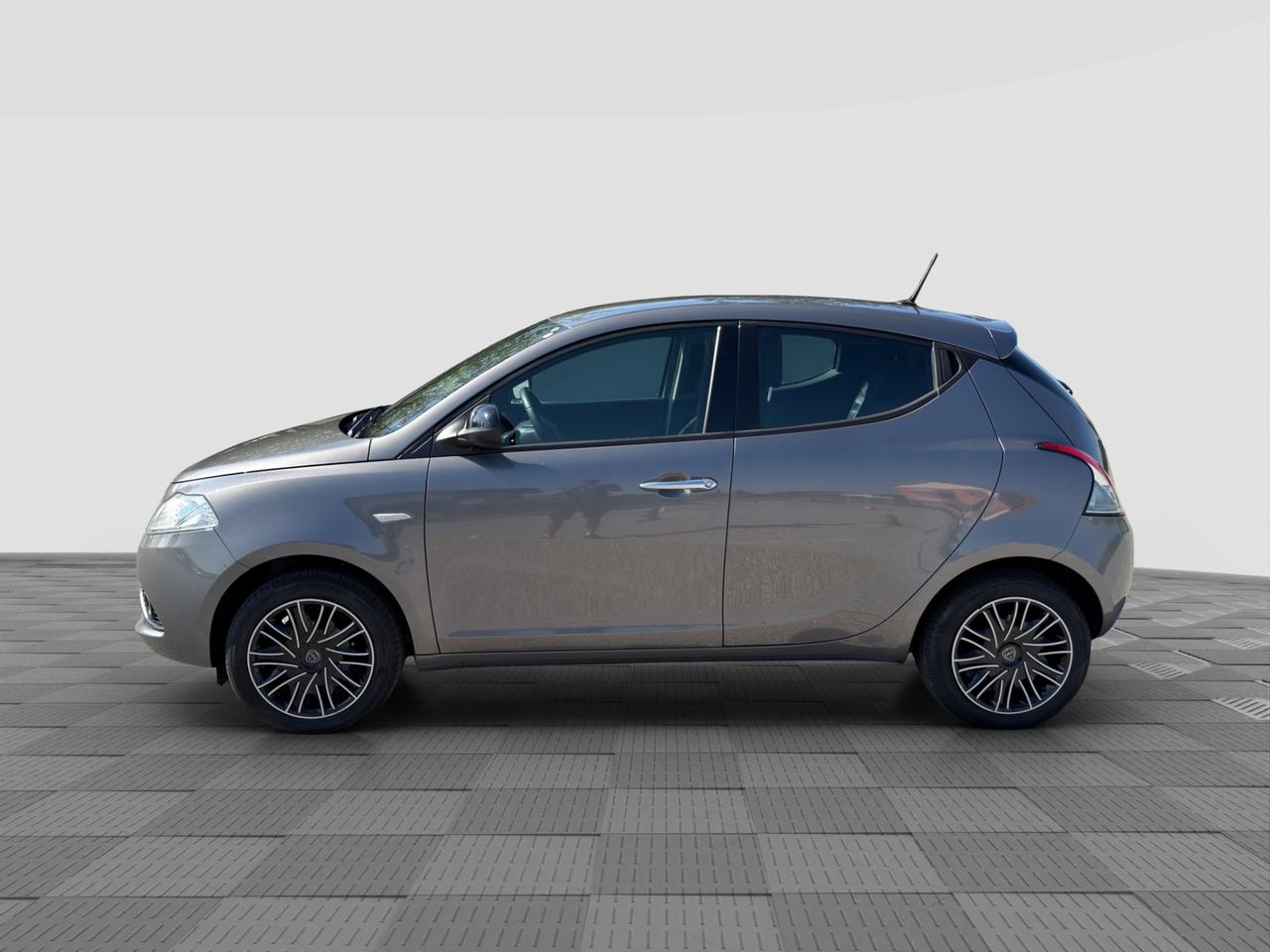 LANCIA Ypsilon 3ª serie Ypsilon 1.2 69 CV 5 porte S&S Gold
