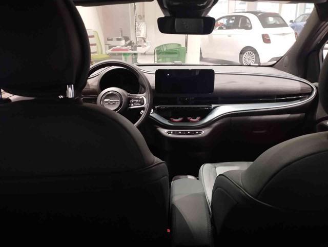 FIAT 500e Berlina 42 kWh Giorgio Armani