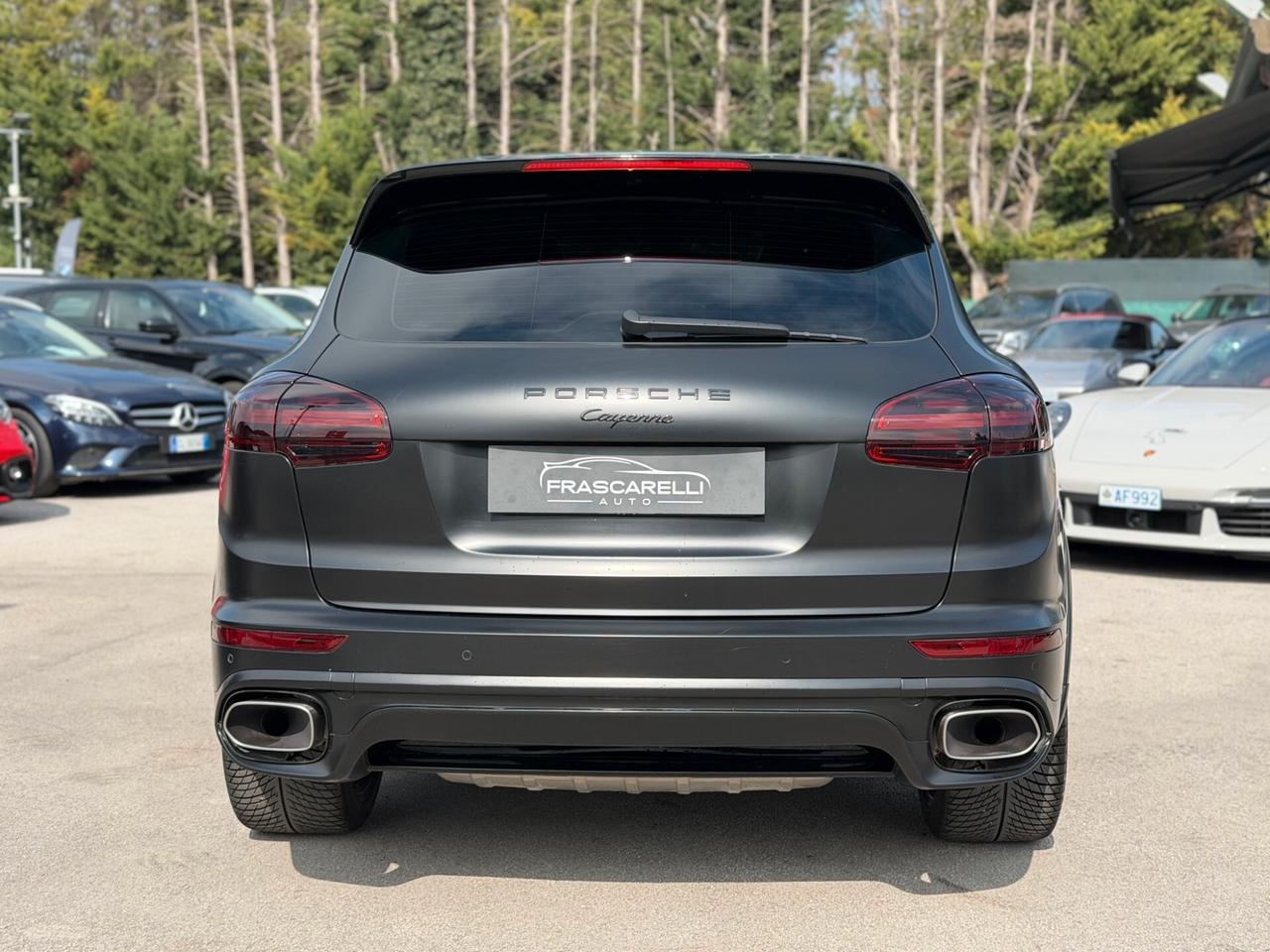Porsche Cayenne 3.0 Diesel /km docnavi/pelle/chrono/21"