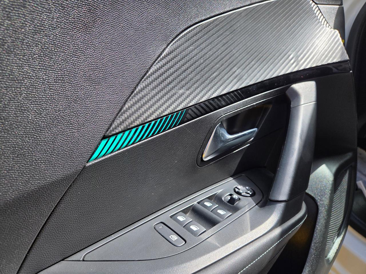 Peugeot 2008 BlueHDi 130 S&S EAT8 Allure Pack