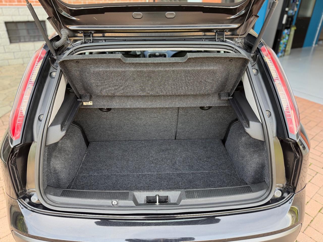 Fiat Punto Evo 1.4 77cv OK NEOPATENTATO