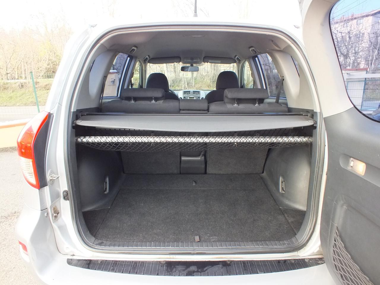 TOYOTA RAV 4 RAV4 2.2 D-4D 136 CV UNIPROPRIETARIO