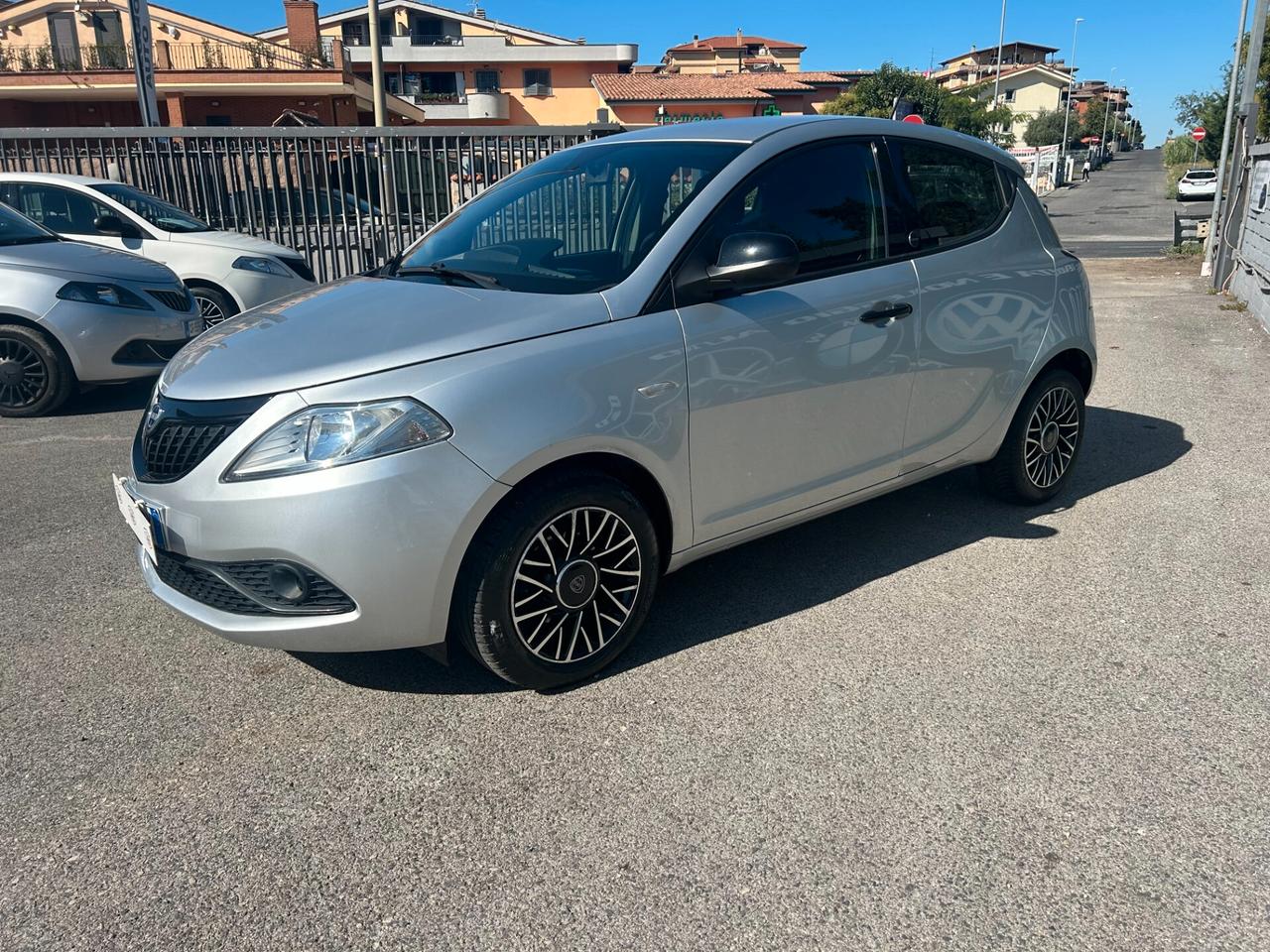 Lancia Ypsilon 1.0 FireFly 5 porte S&S Hybrid Ecochic Gold