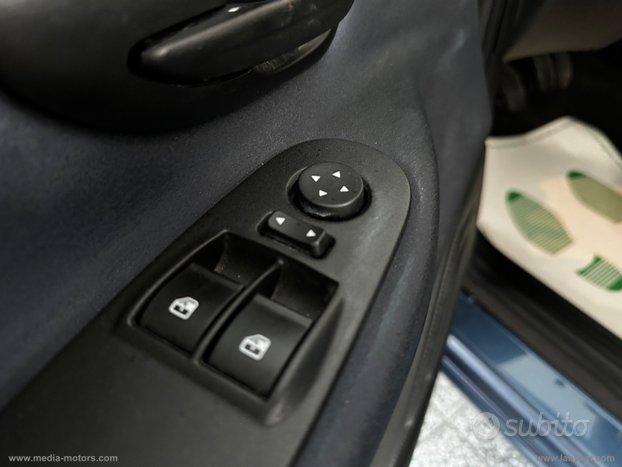 LANCIA Ypsilon 1.0 FireFly 5p. S&S Hybrid Oro