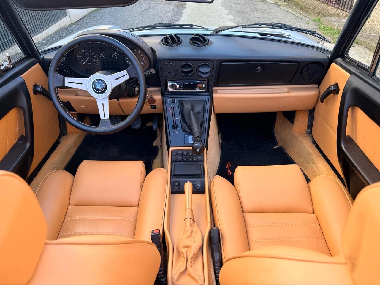 Alfa Romeo Spider 2.0i