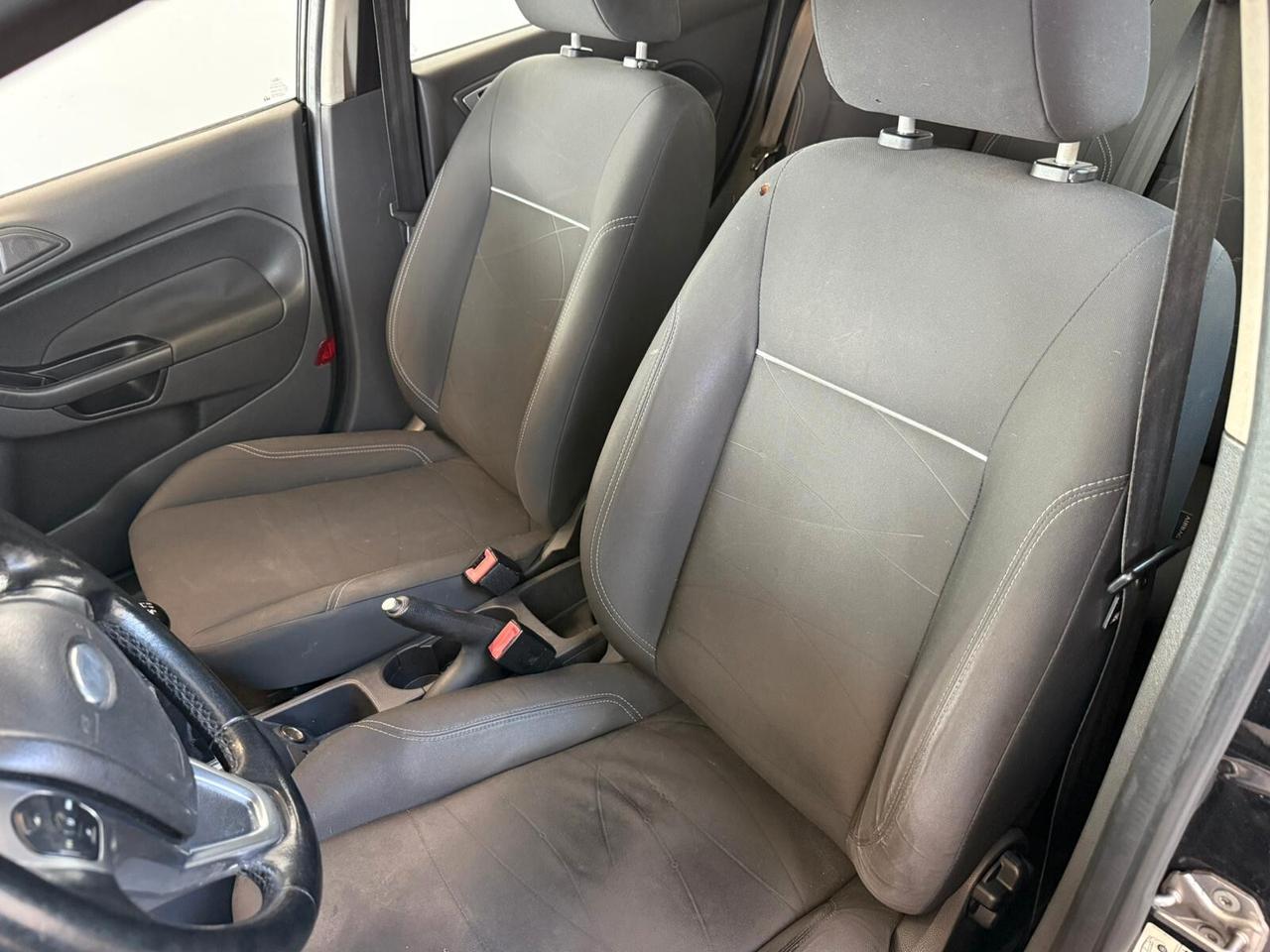 Ford Fiesta 1.5 TDCi 75CV 5 porte