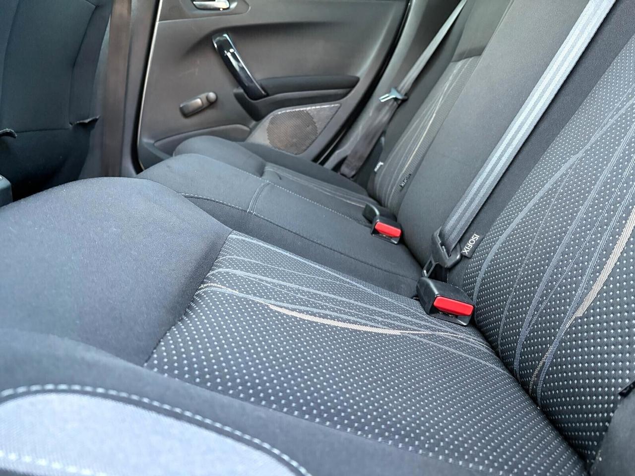 Peugeot 208 ACTIVE 1.4 HDi 68 CV 5 porte