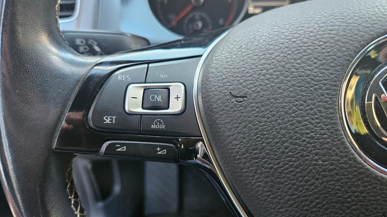 Volkswagen Golf 5p 2.0 tdi LOUNGE 150cv NAVY-SED.RISC.