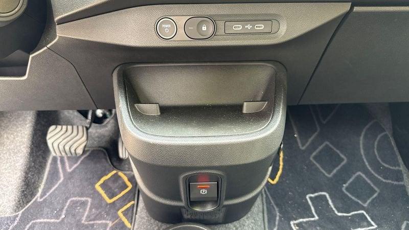Renault Twingo Renault E-Tech electric techno 80 cv urban range