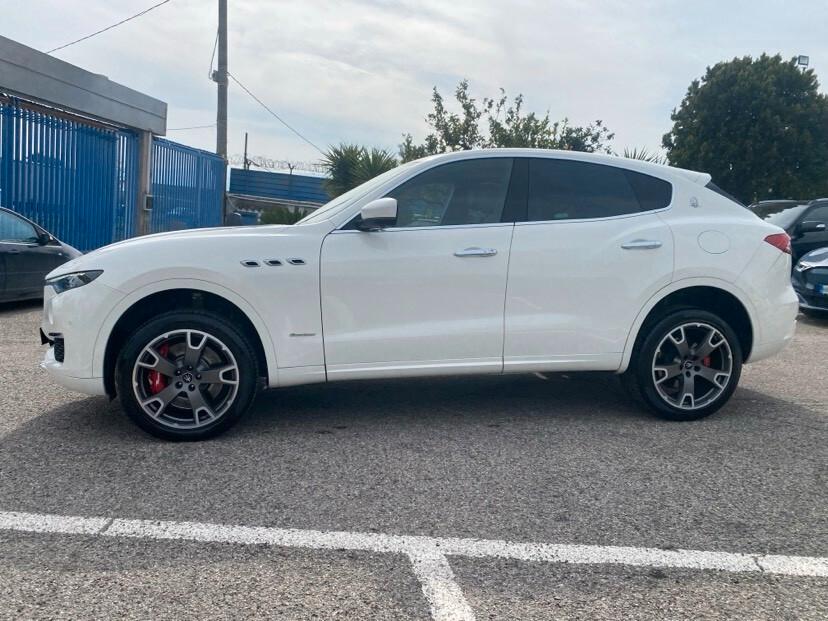 Maserati Levante V6 430 CV S Granlusso
