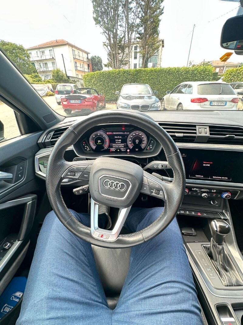 AUDI Q3 2ª serie Q3 SPB 40 TDI quattro S troni...