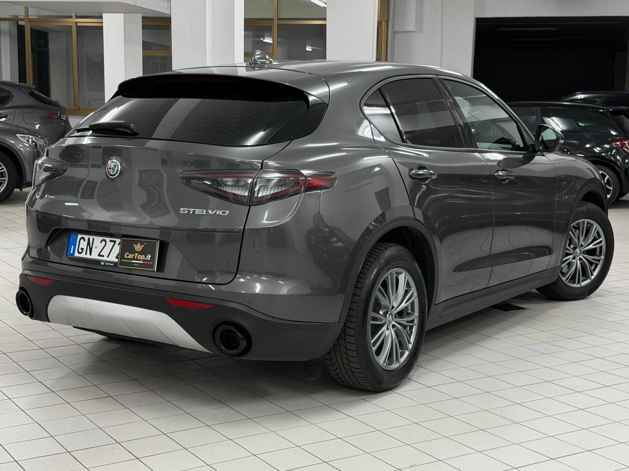 Alfa Romeo Stelvio 2.2 TD 210 CV SUPER AT8 Q4 FARI MATRIX MODELLO NUOVO TAGLIANDI KIT DISTRIBUZIONE ESEGUITO