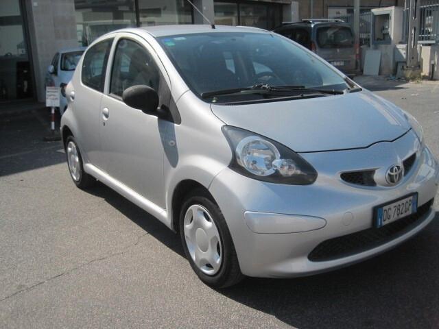 Toyota Aygo 1.0 12V VVT-i 5 porte Now
