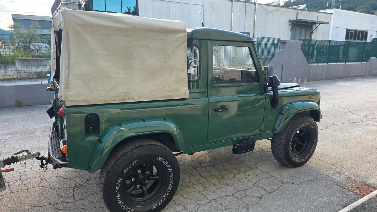 Land Rover Defender td5 pick up preparato omologato