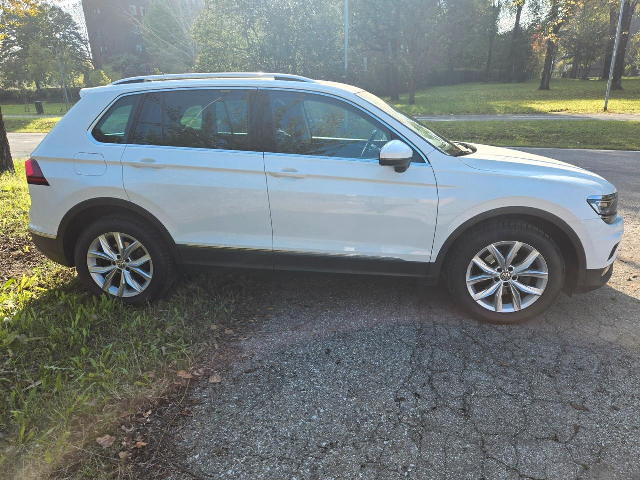 Volkswagen Tiguan 2.0 TDI SCR DSG 4MOTION Advanced BMT