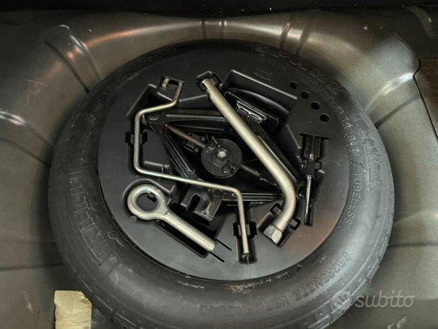 Lancia MUSA BENZINA - NEOPATENTATI - DISTRIBUZIONE