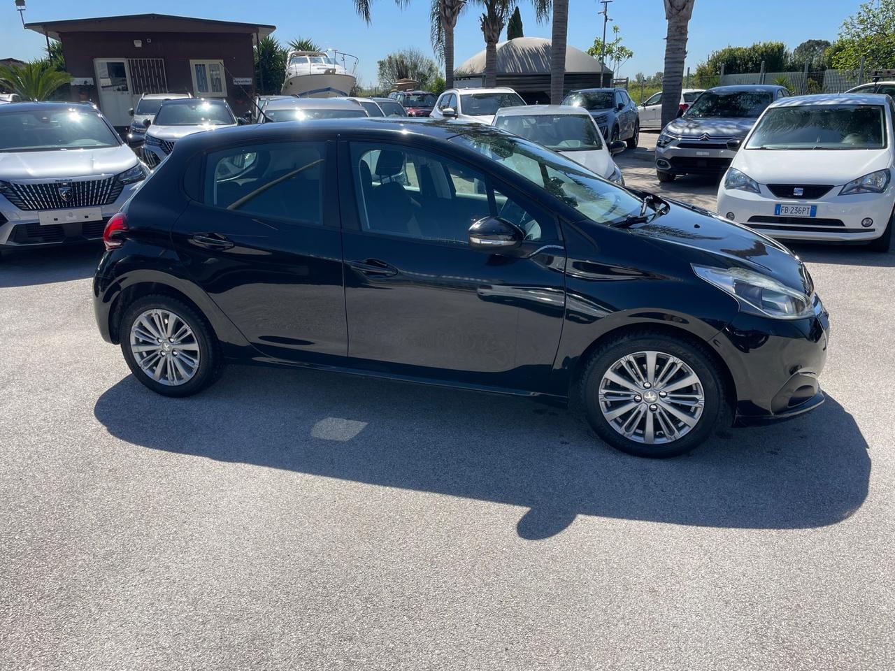 Peugeot 208 Allure GPL a*f*f*a*r*e