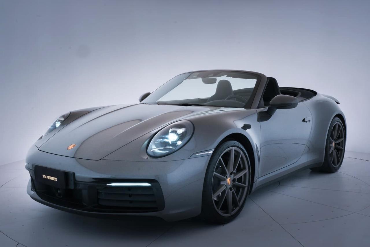 Porsche 911 Cabrio 3.0 Carrera auto