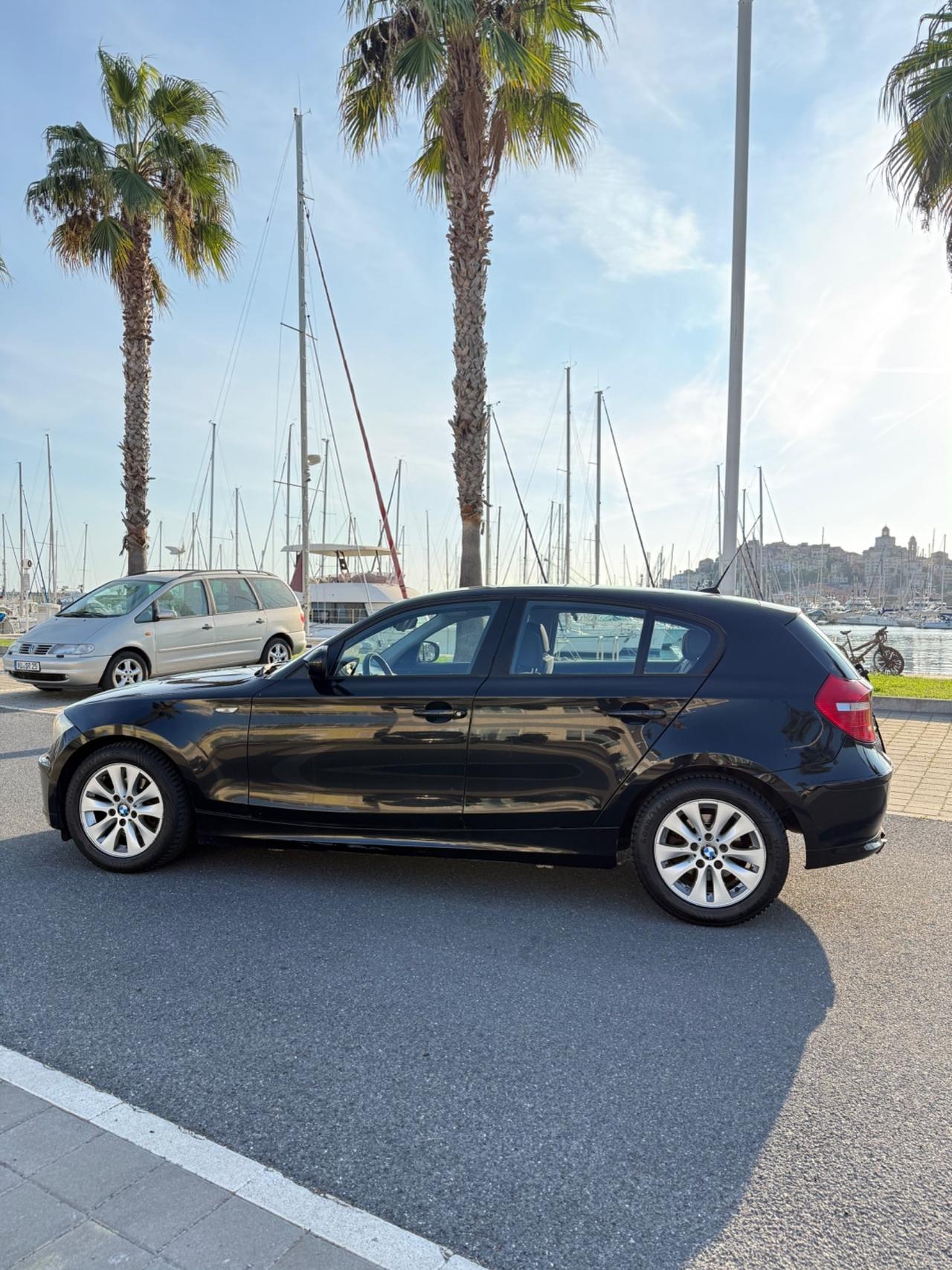 Bmw 116 116d 2.0 116CV cat 5 porte Futura DPF