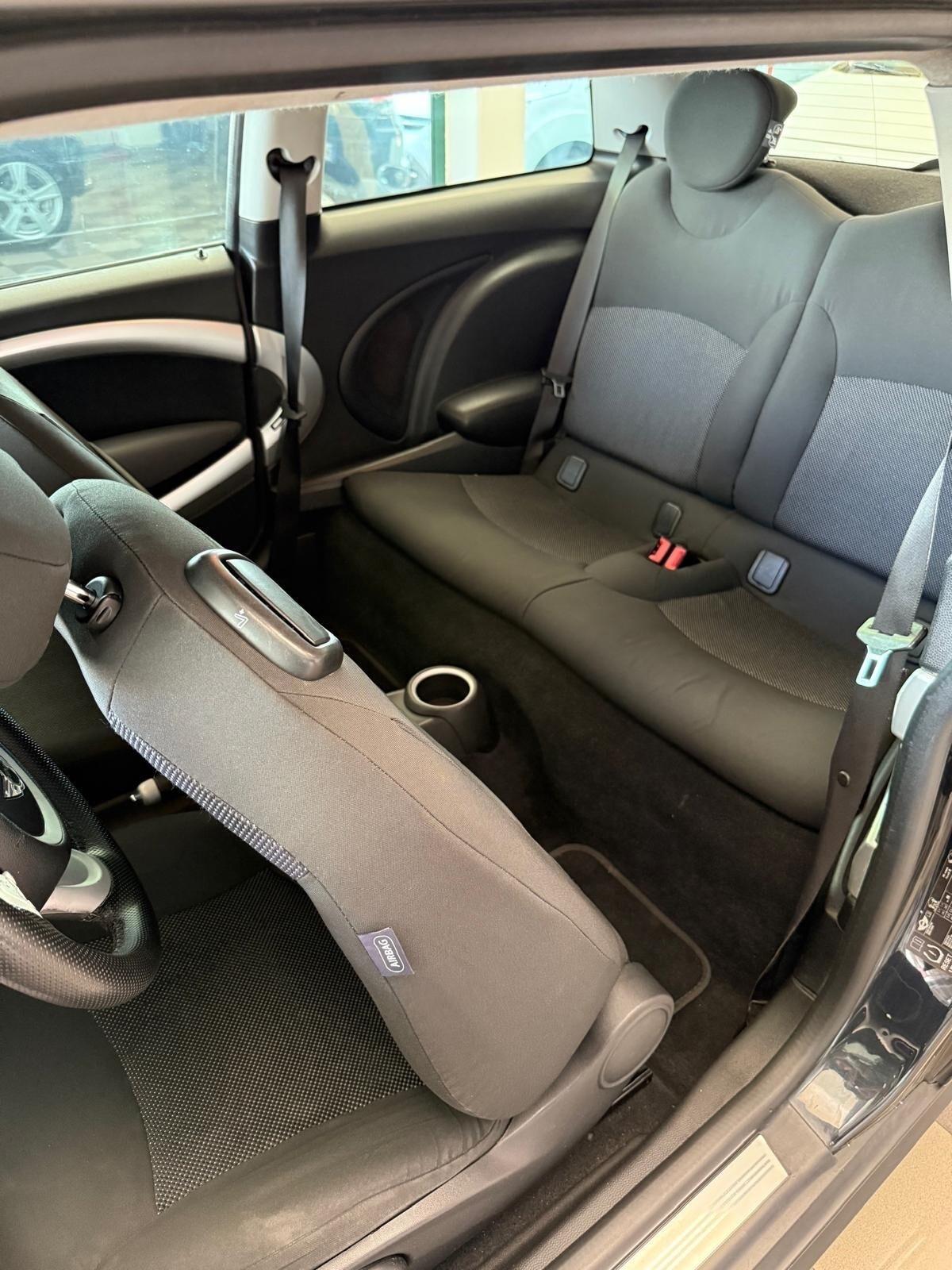 Mini Cooper 1.6 Diesel Neopatentati
