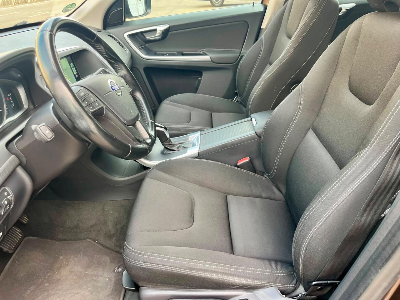 Volvo XC60 2.0d 2014 147.000km autocarro N1 perfetta