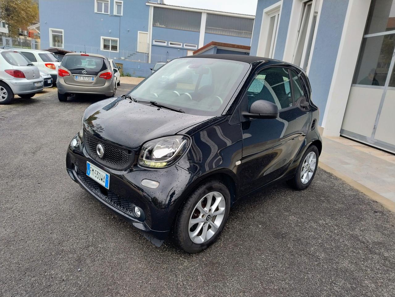 Smart ForTwo automatica 2018 motore nuovo leggi bene