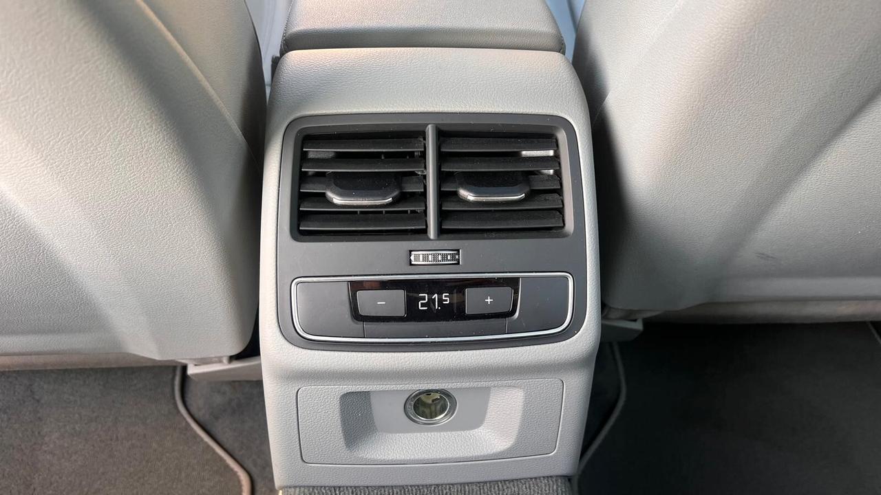 Audi A4 AVANT 40 TDI QUATTRO S-tronic S-line edition