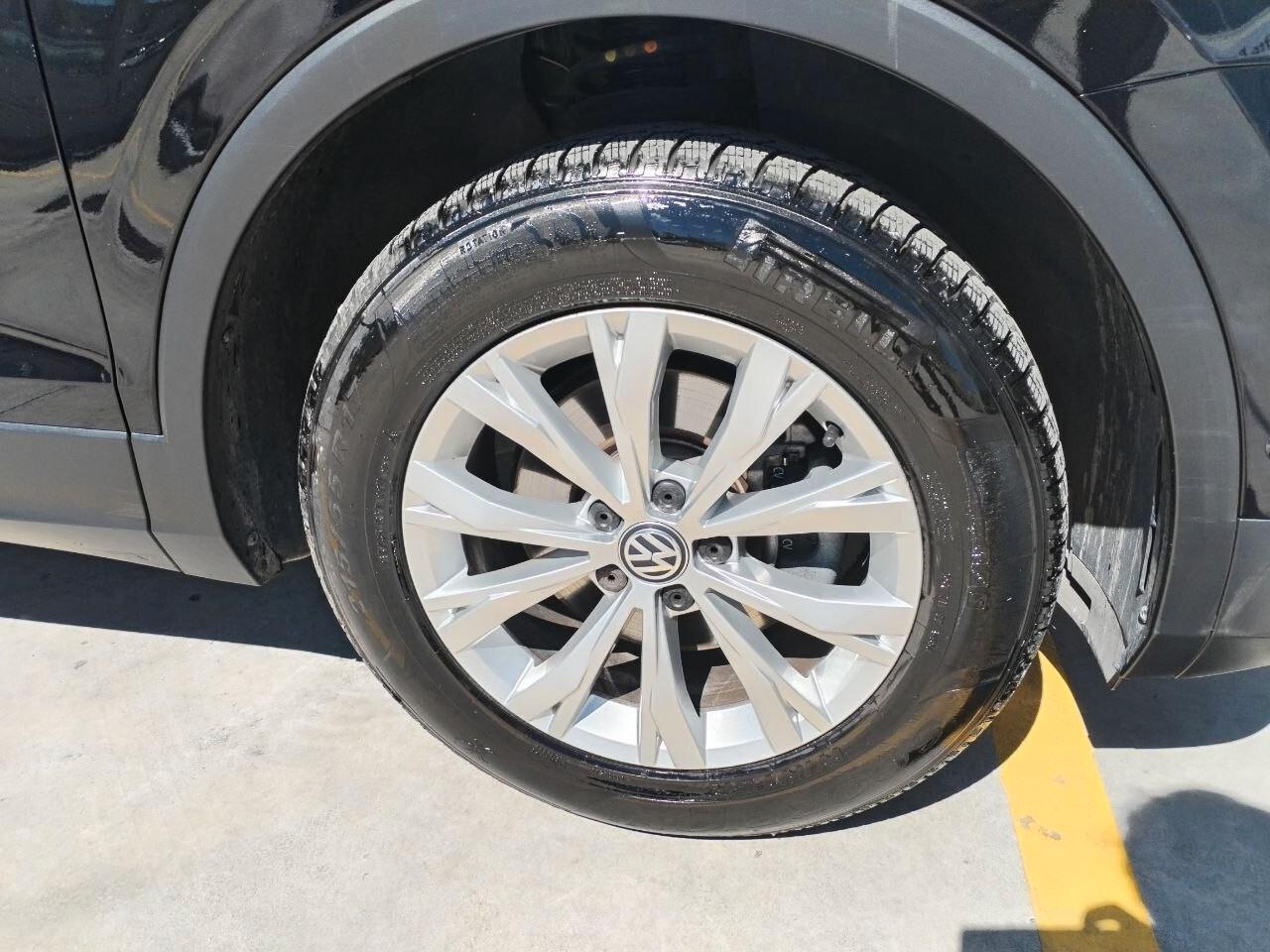 Volkswagen Tiguan 2.0 TDI SCR DSG 4MOTION Business BMT