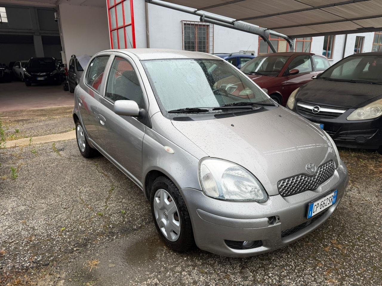 Toyota Yaris 1.3 BENZINA 5 PORTE Sol Blue
