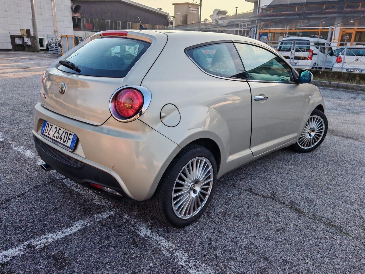 Alfa Romeo MiTo 1.4 benzina 79cv Neopatentati