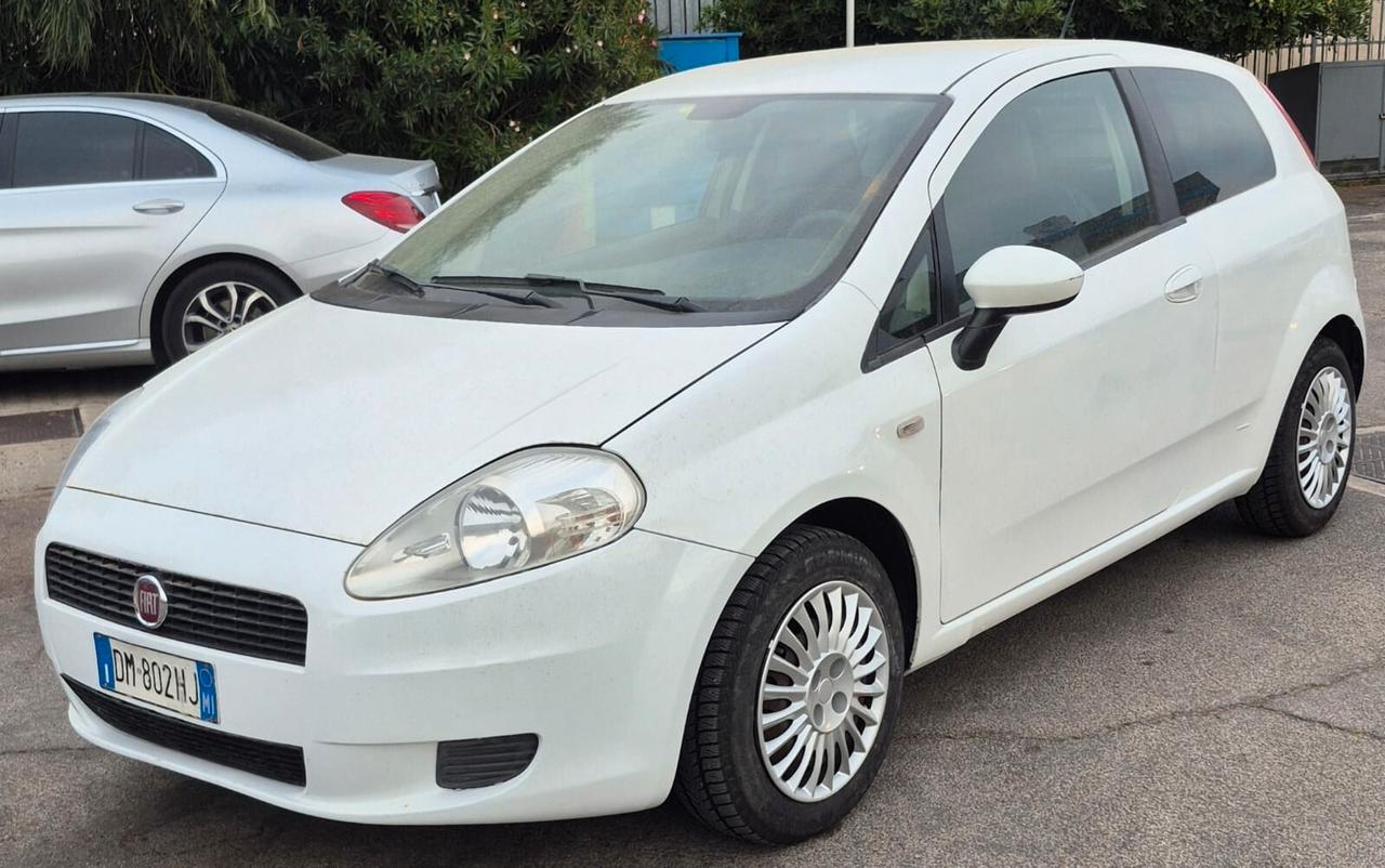 Fiat grande punto van 4 posti