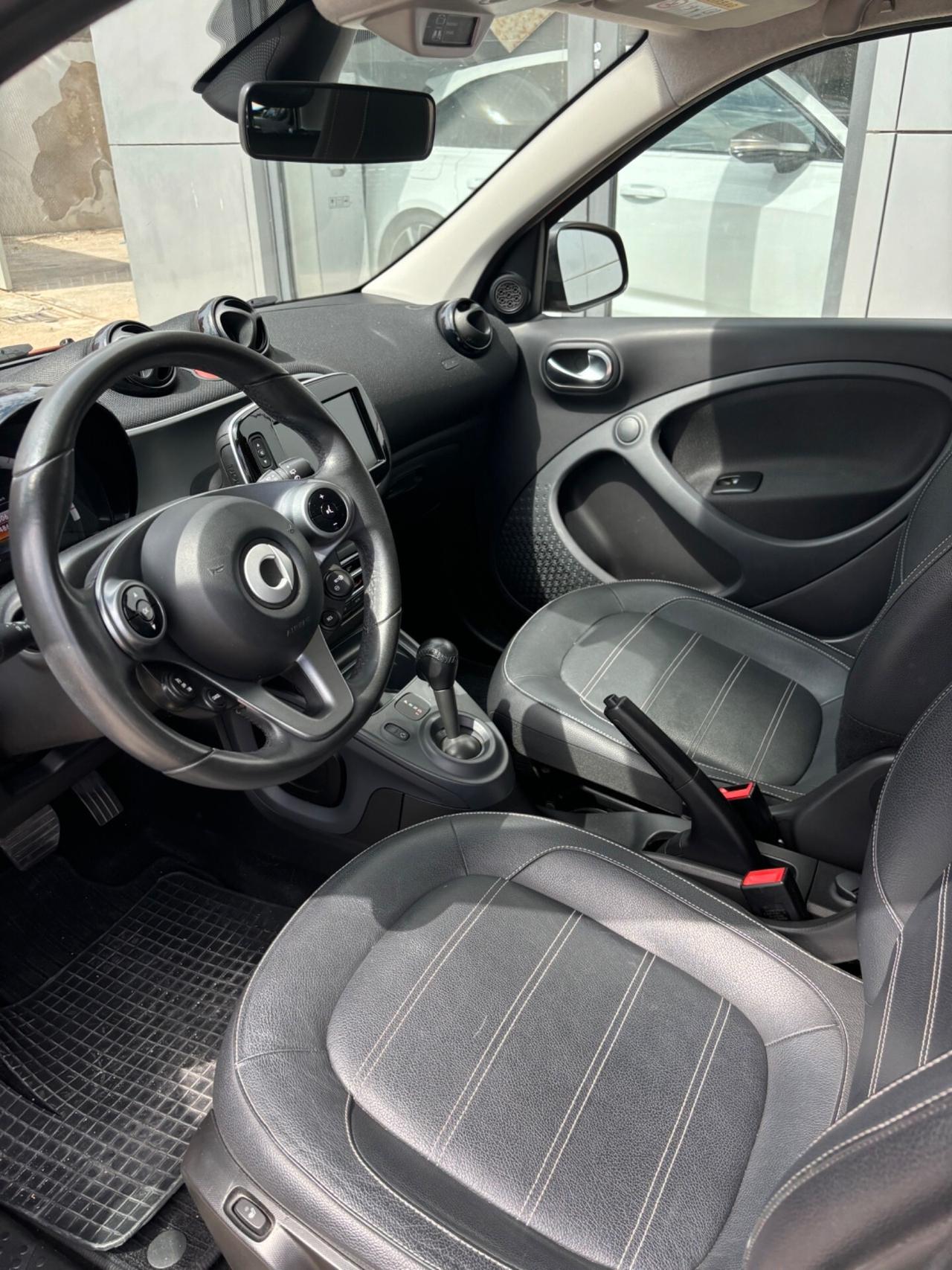 Smart ForFour 90 0.9 Turbo Prime - anno 2016 - prezzo €13.600