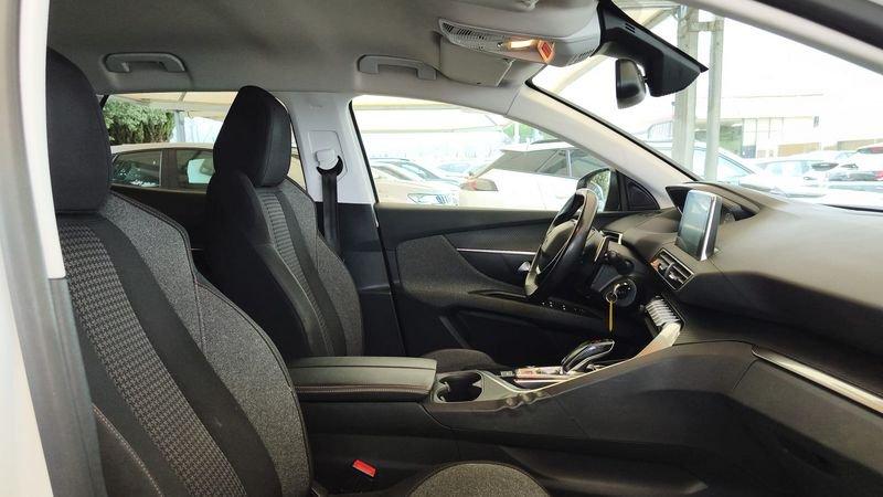 Peugeot 3008 BlueHDI 130 EAT8 S&S Business