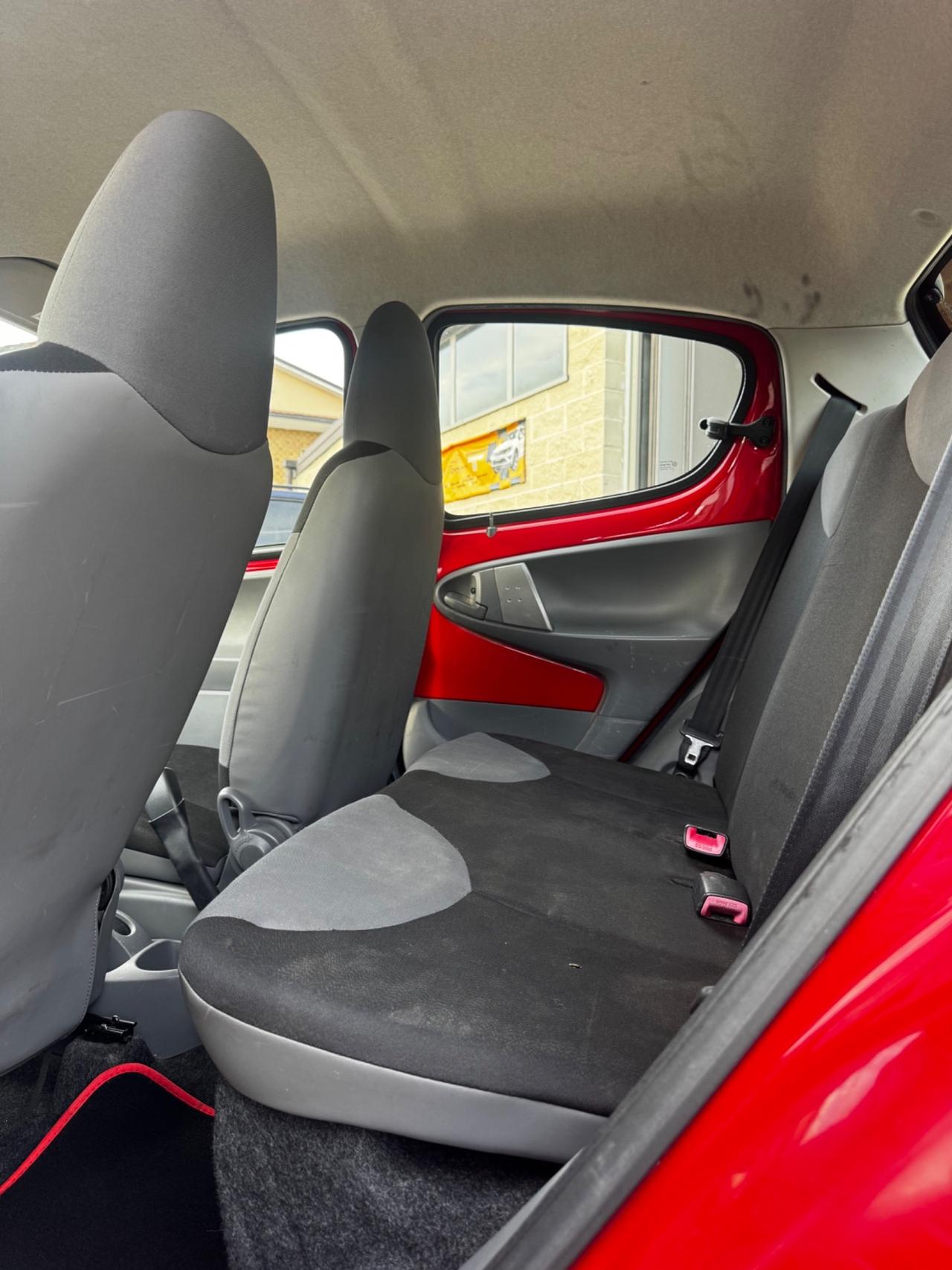 Peugeot 107 1.0 68CV 5p. Plaisir
